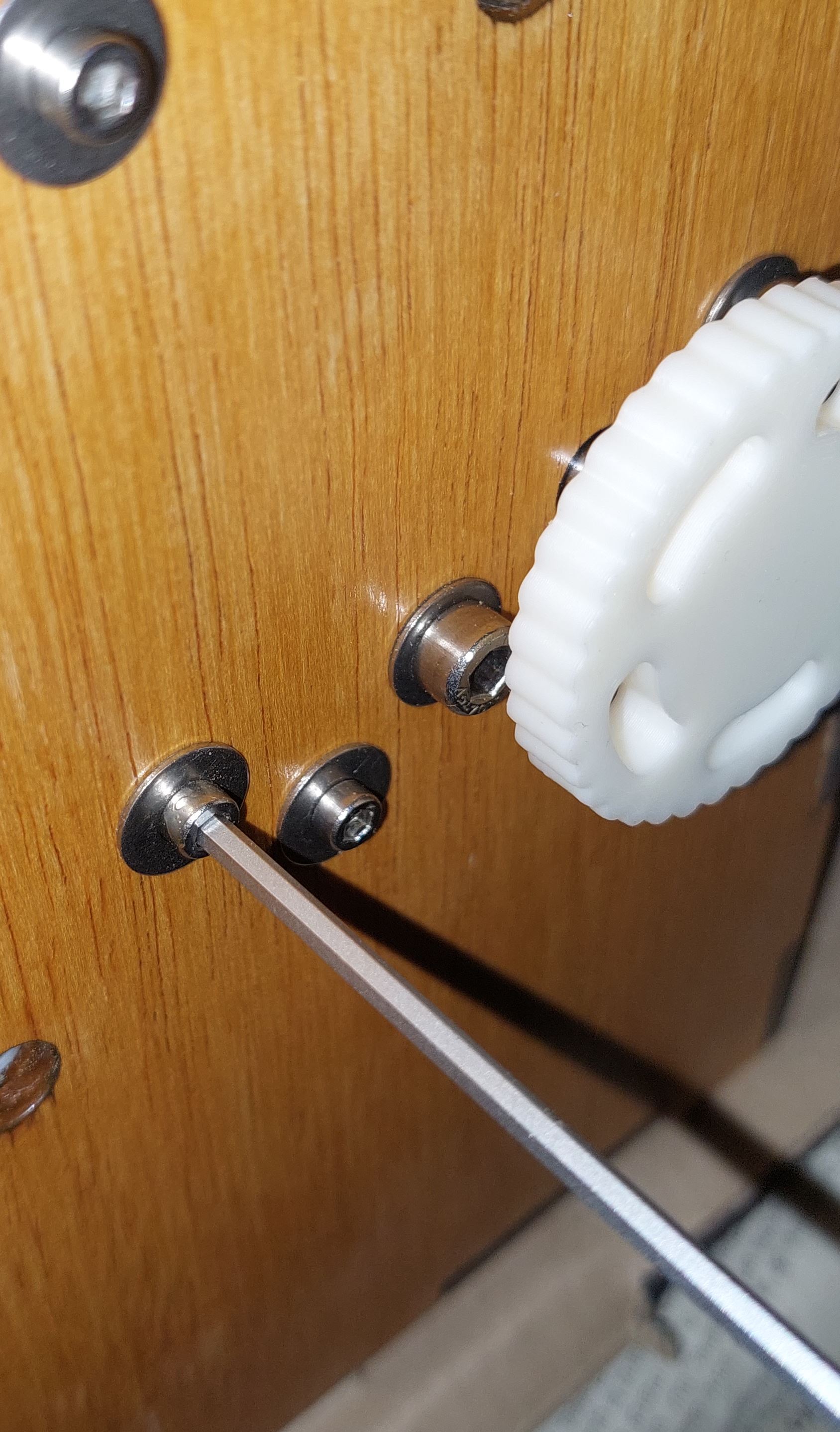 _images/pulley_tensioner_down.jpg